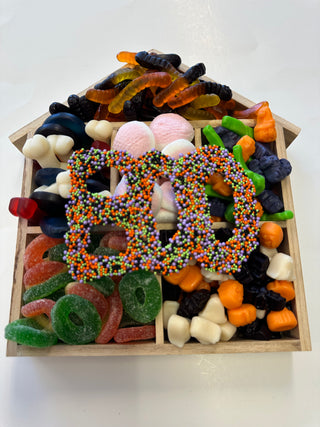 BOO Haunted Candy House – Candy & Gummy Gift Board