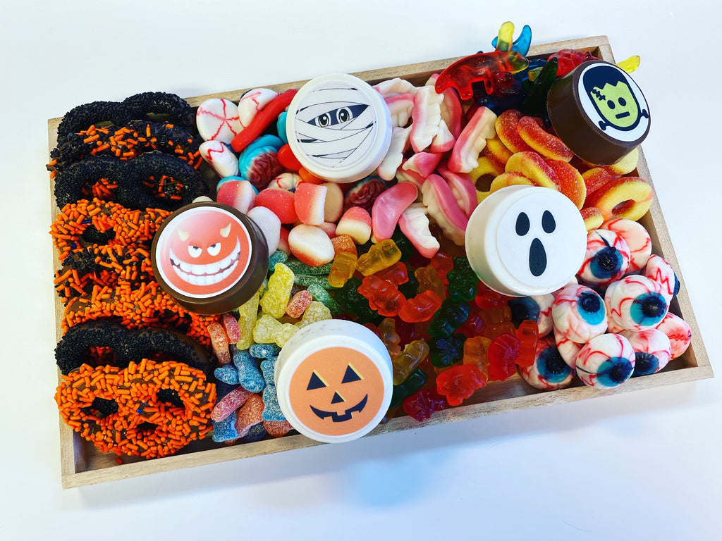 Halloween Candy Charcuterie Board
